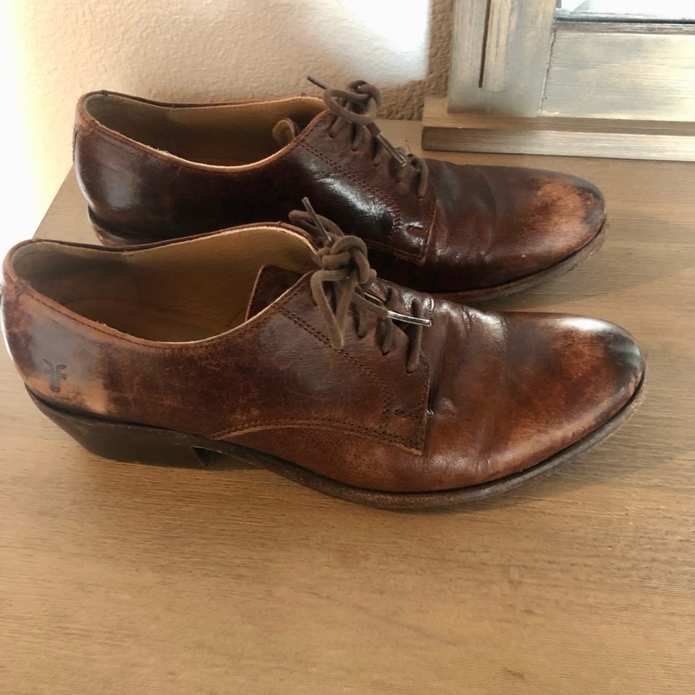 Women’s Frye shoes 9